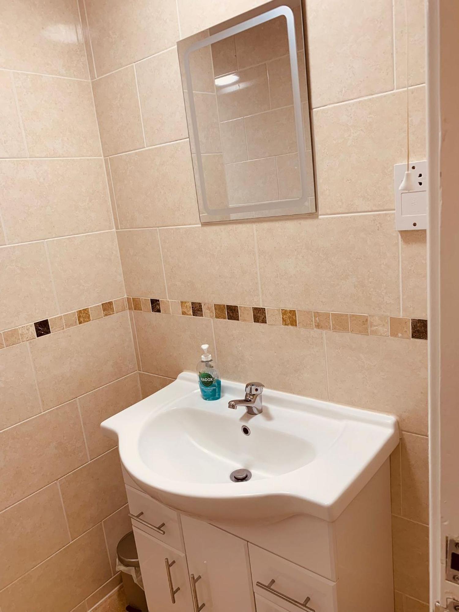 2 Bedroom House Walking Distance To City Centre With Free Parking York Eksteriør bilde